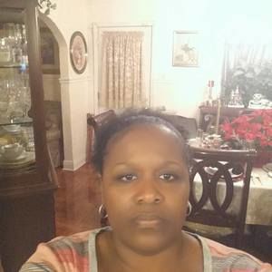 Meet your Posher, Lynette